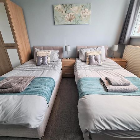 3 Bedroom Apartment Coventry - Hosted By Coventry Accommodation מראה חיצוני תמונה