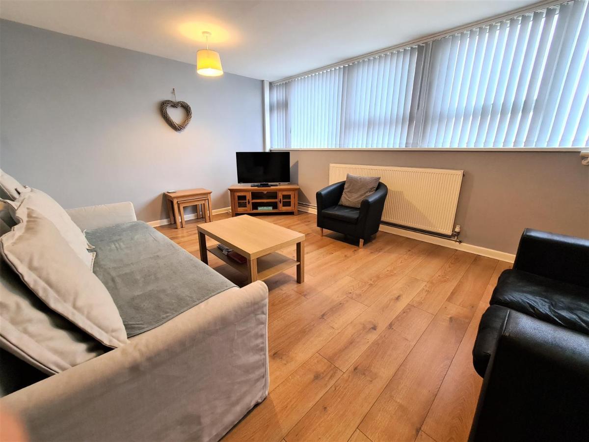 3 Bedroom Apartment Coventry - Hosted By Coventry Accommodation מראה חיצוני תמונה