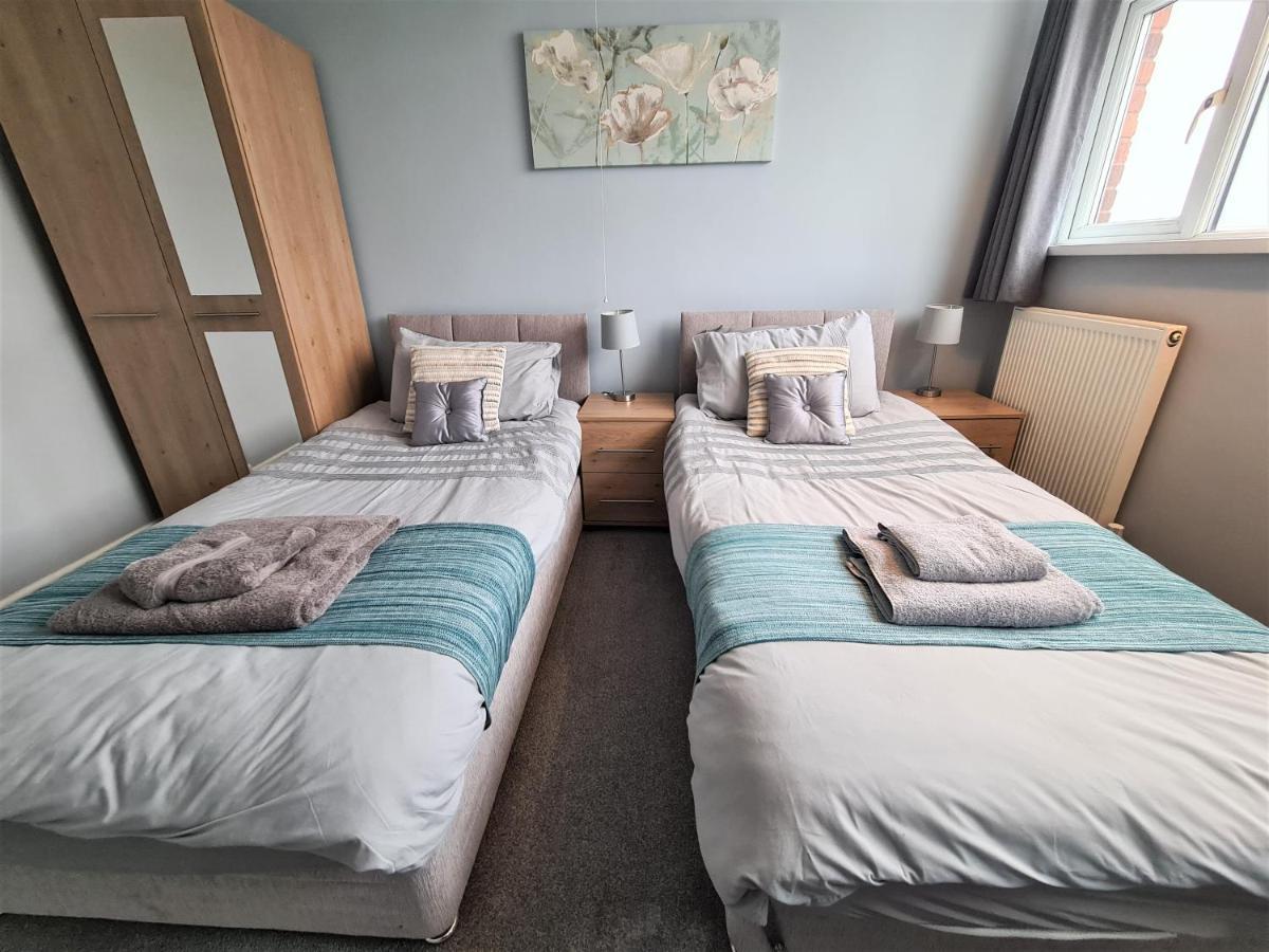 3 Bedroom Apartment Coventry - Hosted By Coventry Accommodation מראה חיצוני תמונה