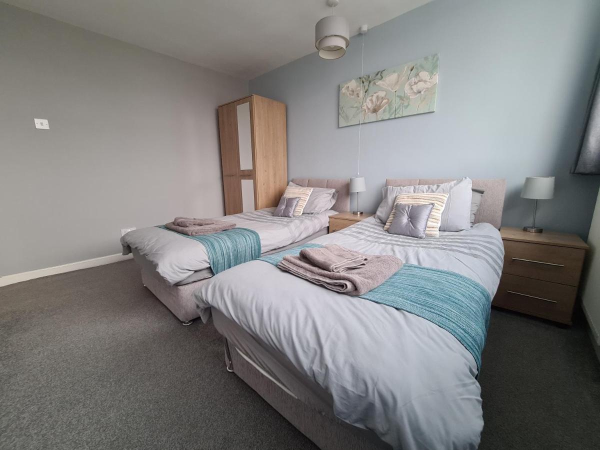 3 Bedroom Apartment Coventry - Hosted By Coventry Accommodation מראה חיצוני תמונה